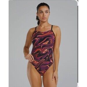 TYR Women's Furo Durafast Elite Trinityfit Burgandy One Piece Swim Sz 32 New